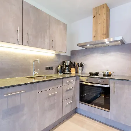 Luxury Hollersbach 4 *